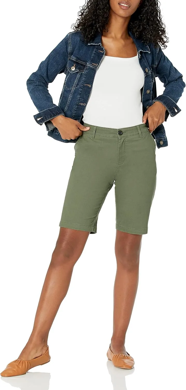 Amazon Essentials Women's Mid-Rise Slim-Fit 10" Inseam Bermuda Khaki Short