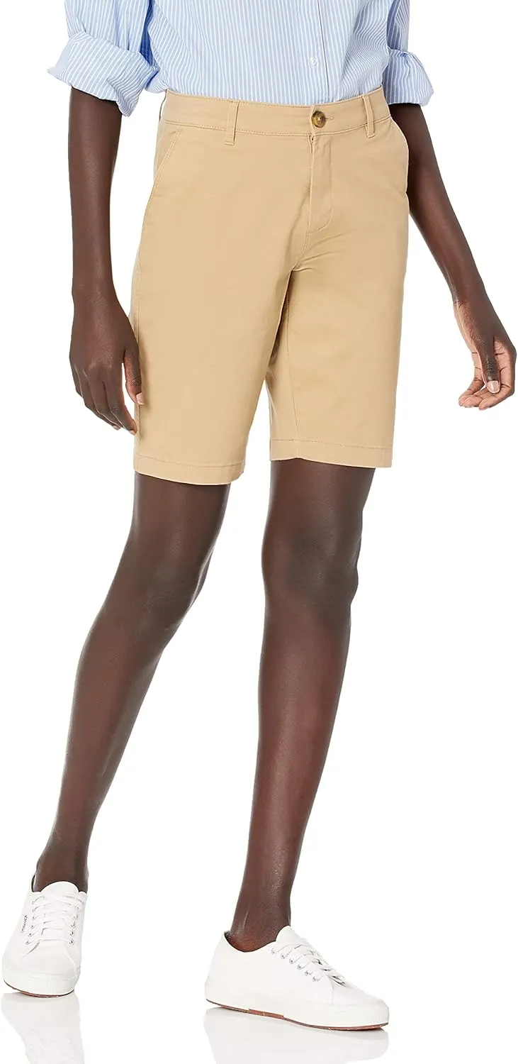 Amazon Essentials Women's Mid-Rise Slim-Fit 10" Inseam Bermuda Khaki Short
