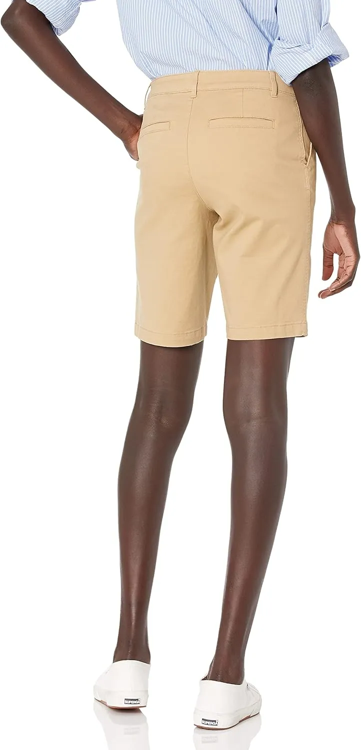 Amazon Essentials Women's Mid-Rise Slim-Fit 10" Inseam Bermuda Khaki Short