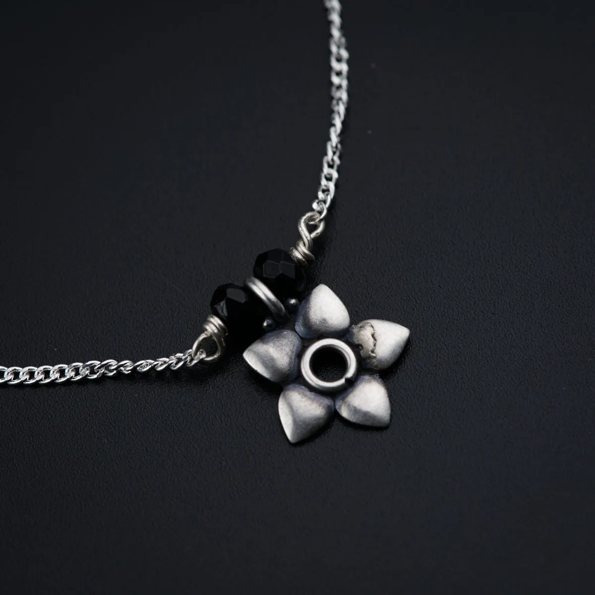 Flower Charm Mangalsutra