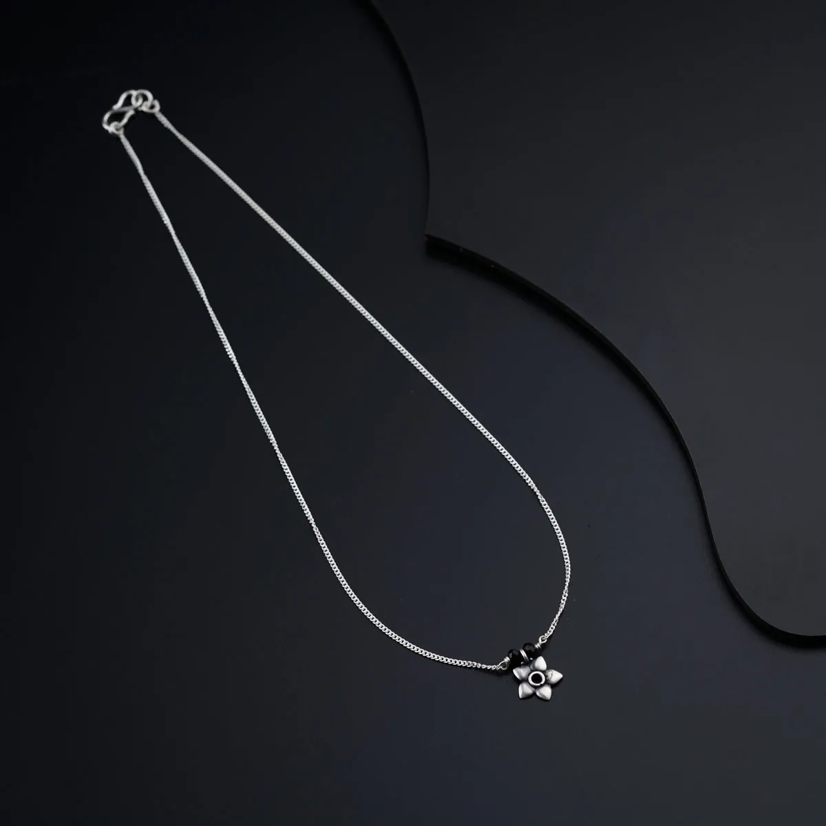 Flower Charm Mangalsutra