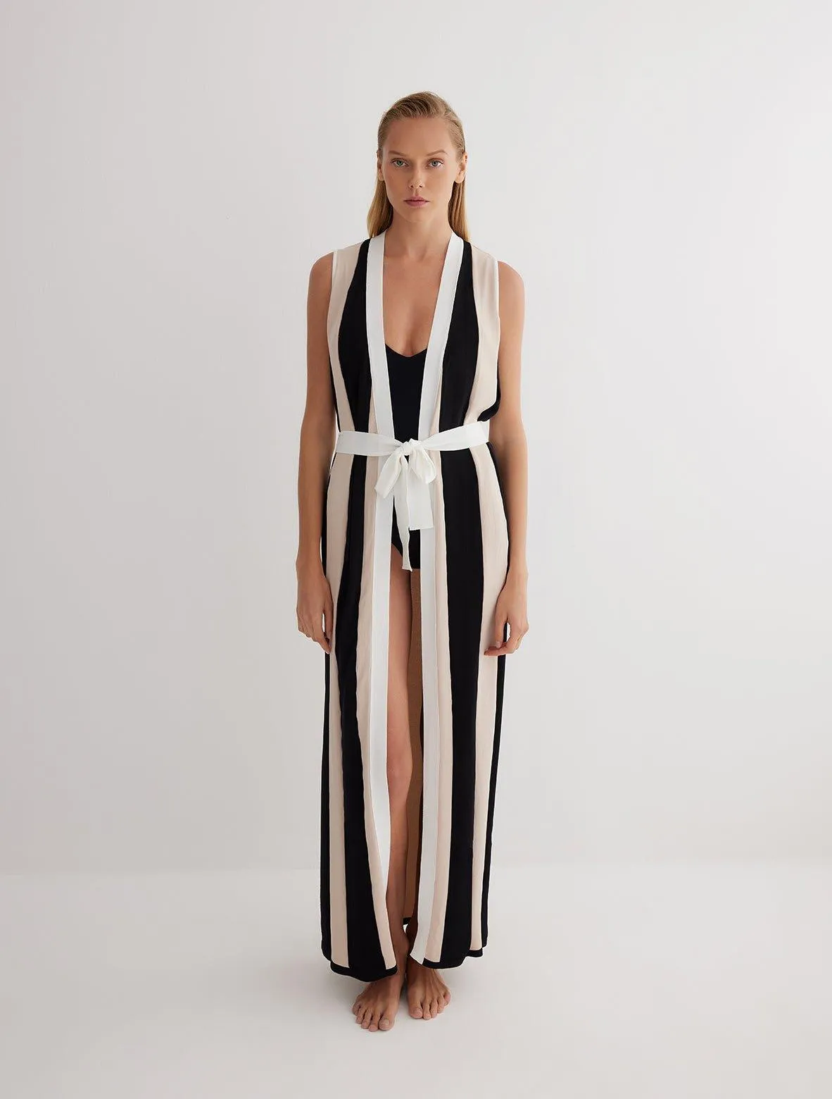 Norah Black/Nude/White Vest