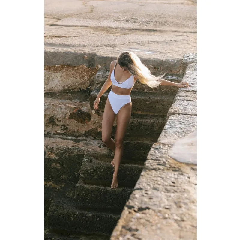 Revivre | The 'Abella' Reversible Bikini Bra in White Seagrass