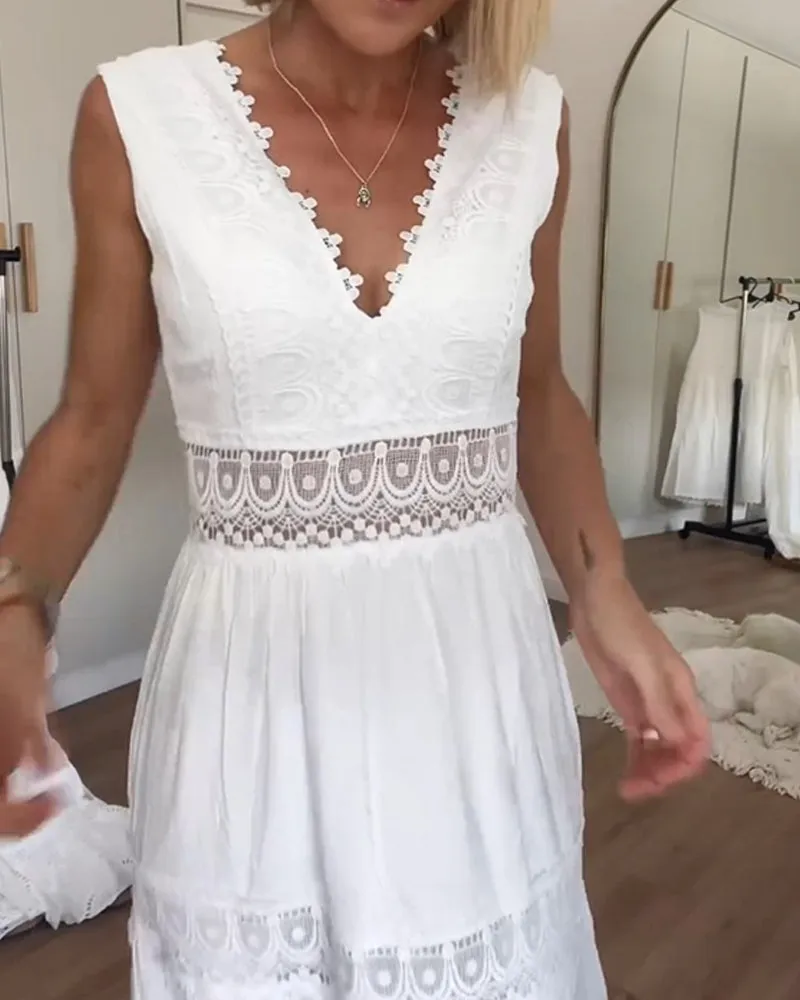 Sylis | Elegant V-Neck Midi Dress