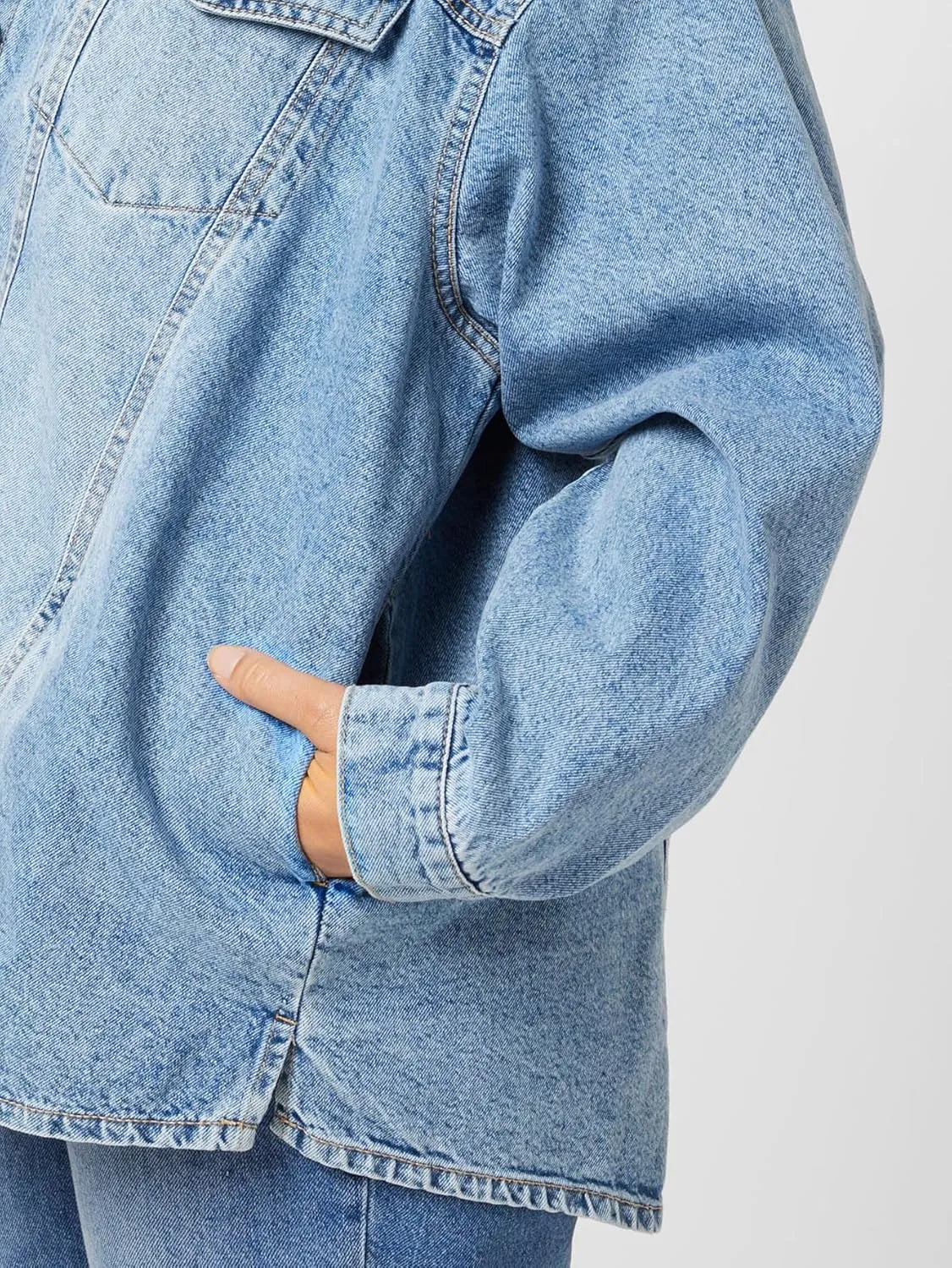 VANGULL Women's Oversized Denim Jacket Plus Size Vintage Long Sleeves Button Down with Pockets
