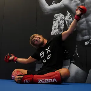 Zebra Pro Shin Guards - Red